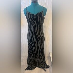 Elegant Olive Gray Zebra Print Long Dress, sz. 6